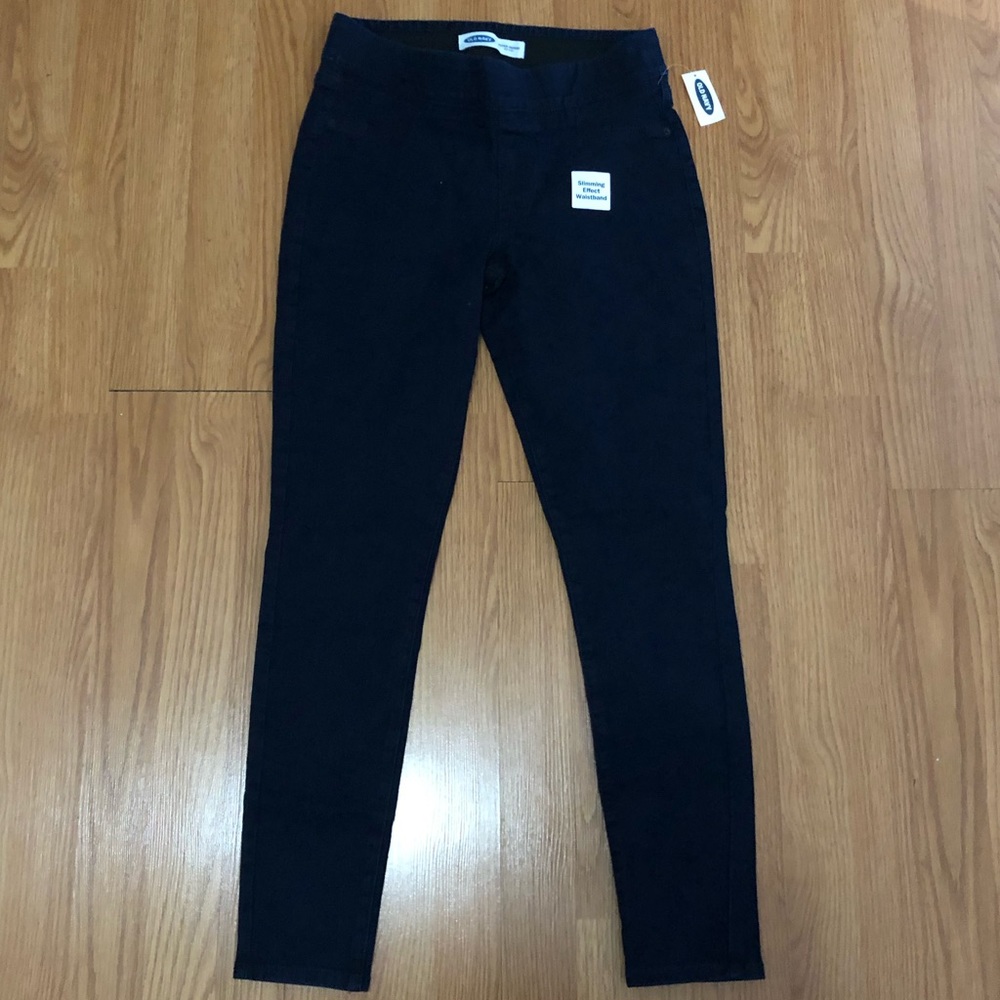 NWT - Old Navy size 8 Mid-Rise Jeggings